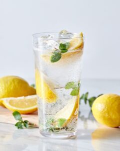 bourbon gold rush cocktail