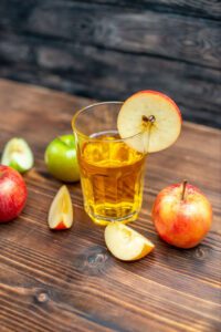 apple cider bourbon cocktail